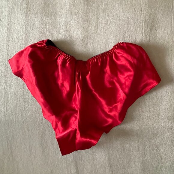 Sexy, Flutter Style Lace, S, Red Lingerie Shorts (Also Called French Knickers). - Picture 3 of 6